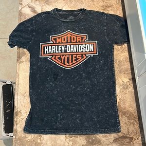 Harley Davidson Women’s black  t shirt size small